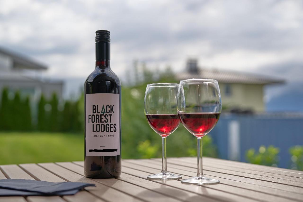 Black Forest Lodges - Gehobene Ferienwohnungen Mit Privatsaunas Тульфес Экстерьер фото